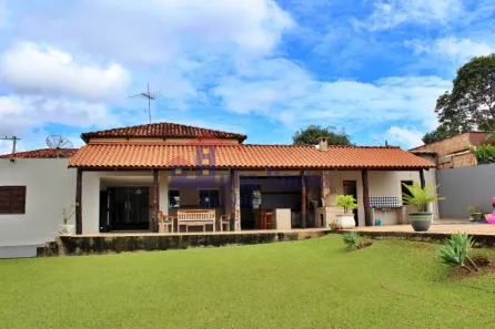 Casa de Condomínio com 4 Quartos para alugar, 530m² no Setor Habitacional Jardim Botânico, Brasília