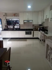 Sobrado com 5 Quartos para alugar, 355m² no Parque Jaçatuba, Santo André