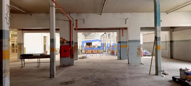 Galpão / Depósito / Armazém para venda ou aluguel, 3900m² no Vila Sul Americana, Carapicuíba