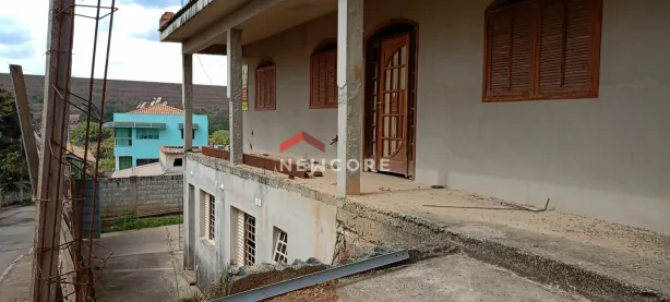 Casa com 4 Quartos à venda, 140m² no Centro, Confins