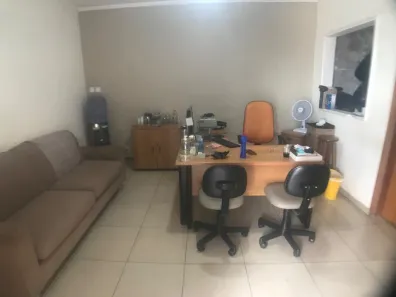Prédio Inteiro para alugar, 200m² no Jardim São Francisco (Nova Veneza), Sumaré