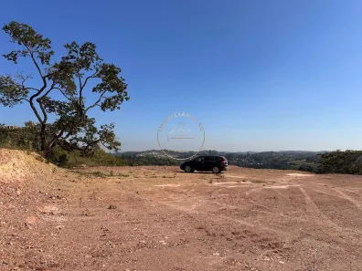 Terreno / Lote / Condomínio à venda, 6800m² no Dona Catarina, Mairinque