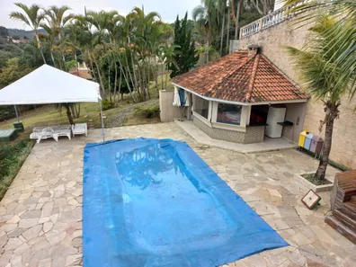 Fazenda / Sítio / Chácara com 5 Quartos à venda, 600m² no , Mairinque