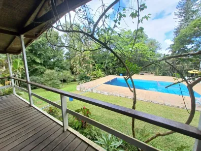 Fazenda / Sítio / Chácara com 4 Quartos para alugar, 2000m² no Centro Cívico, Mogi das Cruzes