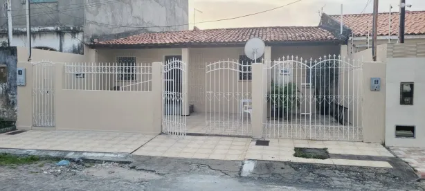 Casa com 3 Quartos à venda, 162m² no Farolândia, Aracaju