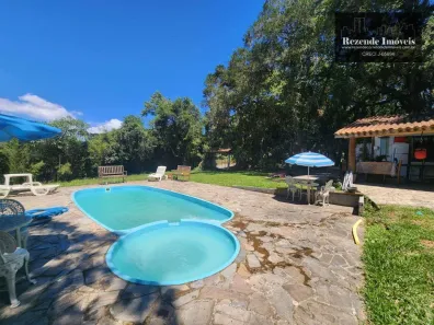 Fazenda / Sítio / Chácara com 3 Quartos à venda, 160m² no Campo Largo da Roseira, São José dos Pinhais