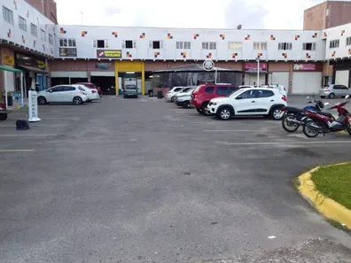 Loja / Salão / Ponto Comercial à venda, 1705m² no Boqueirão, Curitiba
