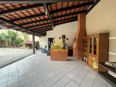 Casa com 3 Quartos à venda, 198m² no Água Verde, Blumenau