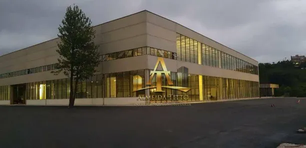 Galpão / Depósito / Armazém para alugar, 740m² no Jardim Estância Brasil, Atibaia