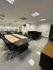 Conjunto Comercial / Sala com 2 Quartos para alugar, 86m² no Sítio Tamboré Alphaville, Barueri