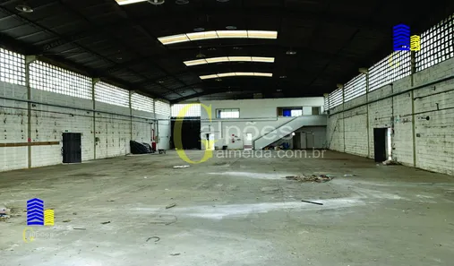 Galpão / Depósito / Armazém para alugar, 790m² no Piratininga, Osasco