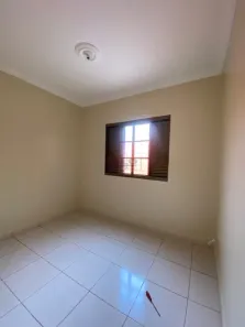 Casa com 3 Quartos para alugar, 100m² no Parque das Grevíleas 3ª parte, Maringá