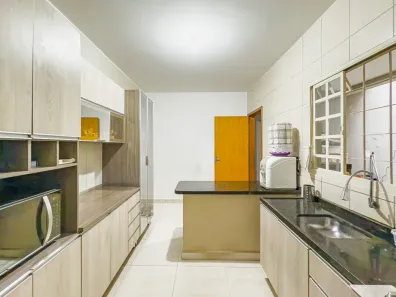 Casa com 3 Quartos à venda, 73m² no Leonor, Londrina