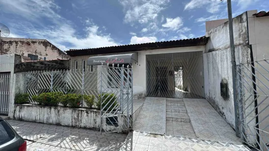 Casa com 3 Quartos à venda, 225m² no Cirurgia, Aracaju
