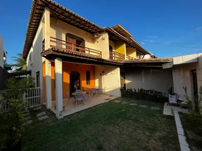 Casa de Vila com 4 Quartos à venda, 220m² no Piatã, Salvador