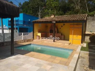 Casa com 4 Quartos para venda ou aluguel, 250m² no Flamengo, Maricá
