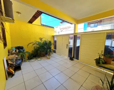 Casa de Condomínio com 4 Quartos à venda, 220m² no Cosmorama, Mesquita