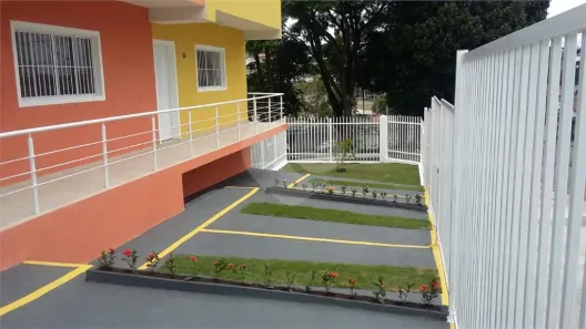 Casa de Vila com 2 Quartos à venda, 87m² no Loteamento Municipal Brás Cubas, Mogi das Cruzes