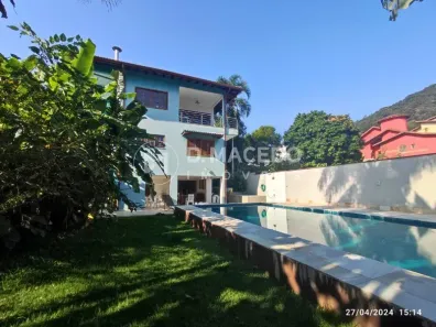 Casa com 4 Quartos para alugar, 600m² no Lagoinha, Ubatuba