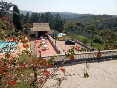 Fazenda / Sítio / Chácara com 8 Quartos à venda, 1700m² no , Mairinque