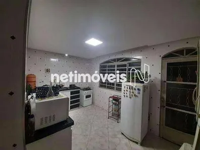 Casa com 3 Quartos à venda, 360m² no Vila Nova Vista, Sabará