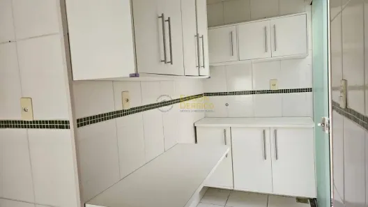 Apartamento com 2 Quartos para alugar, 64m² no Loteamento Residencial Andrade, Pindamonhangaba
