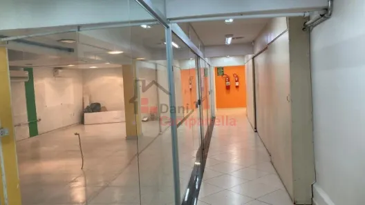 Loja / Salão / Ponto Comercial para alugar, 231m² no Centro, Pouso Alegre