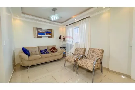 Sobrado com 4 Quartos à venda, 329m² no Guará II, Brasília