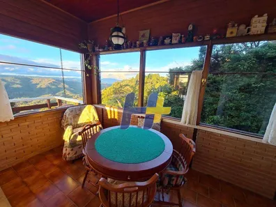 Casa de Condomínio com 5 Quartos para venda ou aluguel, 295m² no J Elizabete, Campos do Jordão