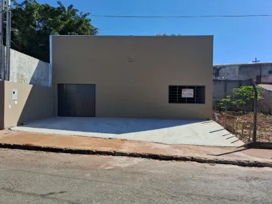 Loja / Salão / Ponto Comercial para alugar, 252m² no Jardim São Carlos, Arapongas