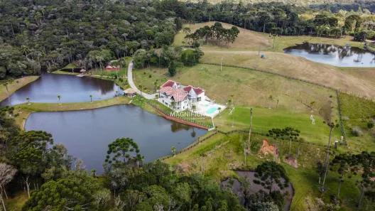 Fazenda / Sítio / Chácara com 8 Quartos à venda, 800m² no Marapicu, Nova Iguaçu
