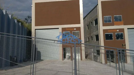 Galpão / Depósito / Armazém à venda, 550m² no Jardim Jurupari (Fazendinha), Santana de Parnaíba
