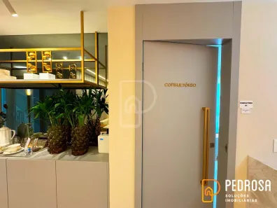 Loja / Salão / Ponto Comercial com 3 Quartos à venda, 67m² no Lagoa Nova, Natal
