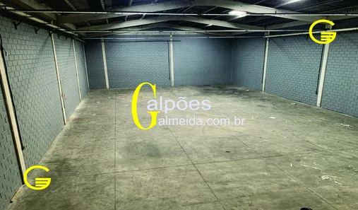 Galpão / Depósito / Armazém para alugar, 600m² no Piratininga, Osasco