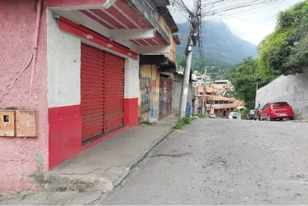 Loja / Salão / Ponto Comercial para alugar, 60m² no Samambaia, Petrópolis