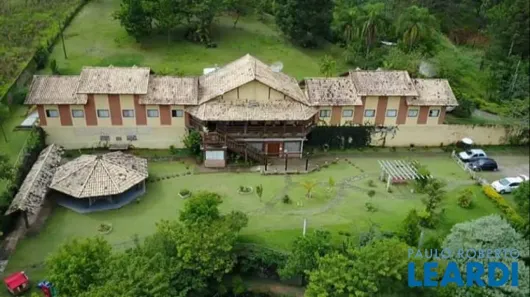 Loja / Salão / Ponto Comercial à venda, 822m² no Centro (Canguera), São Roque