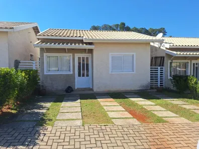 Casa de Condomínio com 2 Quartos à venda, 53m² no São Roque, Mairinque