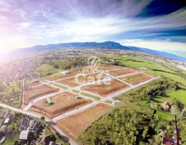 Terreno / Lote / Condomínio à venda, 411m² no São José, Santa Maria