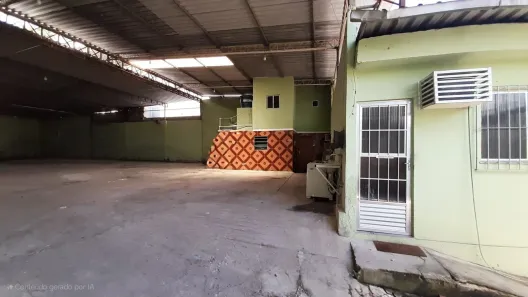 Galpão / Depósito / Armazém para venda ou aluguel, 600m² no Taquara, Rio de Janeiro