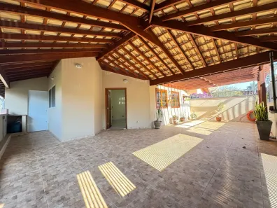 Casa com 3 Quartos à venda, 242m² no Centro, Águas de São Pedro