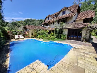 Casa com 3 Quartos à venda, 600m² no Independência, Petrópolis