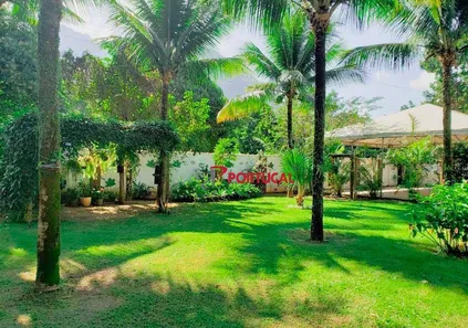 Fazenda / Sítio / Chácara com 3 Quartos à venda, 2000m² no Glicério, Macaé