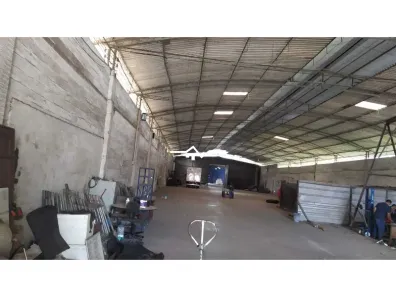 Galpão / Depósito / Armazém para alugar, 1400m² no , Marituba