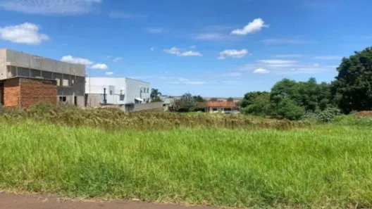 Terreno / Lote Comercial à venda, 400m² no Centro, Tupãssi