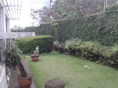 Prédio Inteiro para venda ou aluguel, 550m² no Jardim Lambreta, Cotia