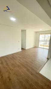 Apartamento com 3 Quartos para alugar, 76m² no Jardim Tupanci, Barueri