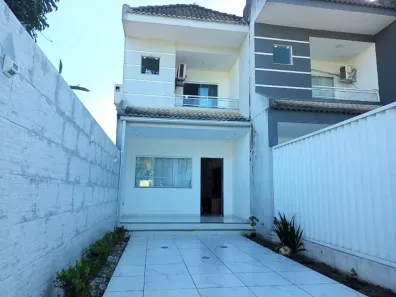 Casa com 2 Quartos à venda, 140m² no Vila Capri, Araruama