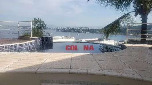 Casa de Condomínio com 4 Quartos à venda, 483m² no Charitas, Niterói