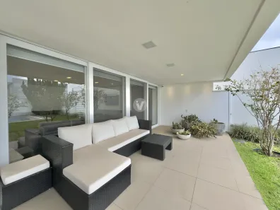 Casa de Condomínio com 4 Quartos à venda, 700m² no Camobi, Santa Maria
