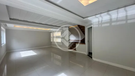 Casa de Condomínio com 3 Quartos à venda, 270m² no Parque do Imbui, Teresópolis